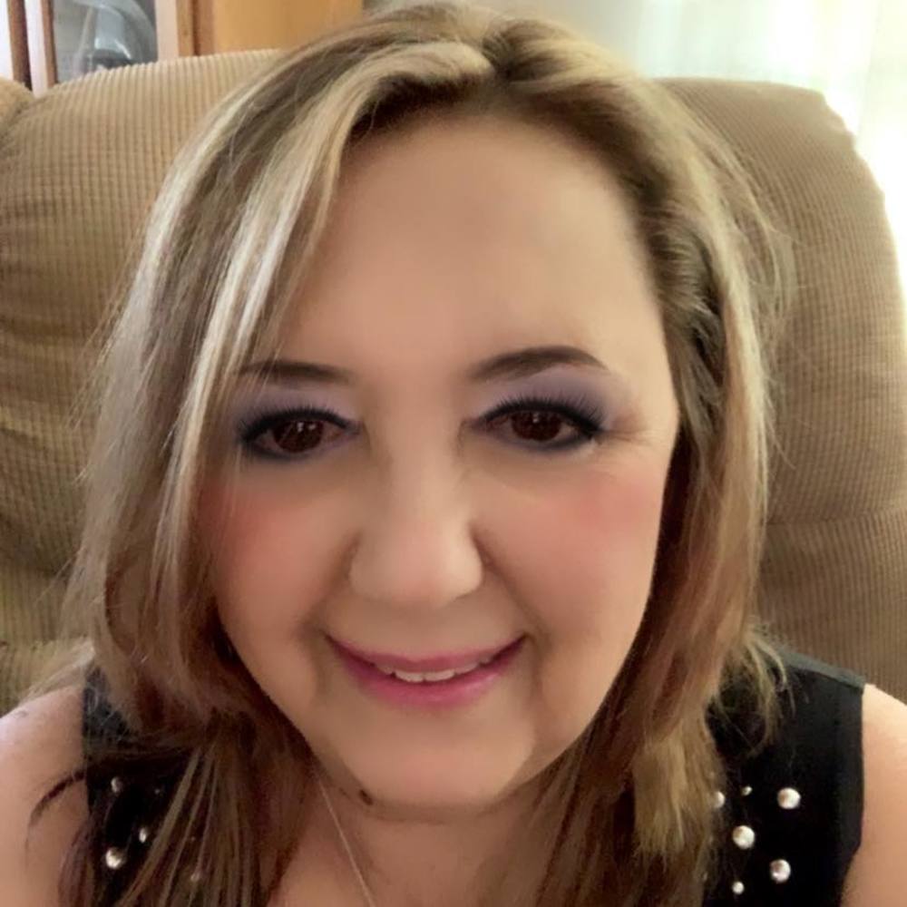 Meet your Posher, Debbie